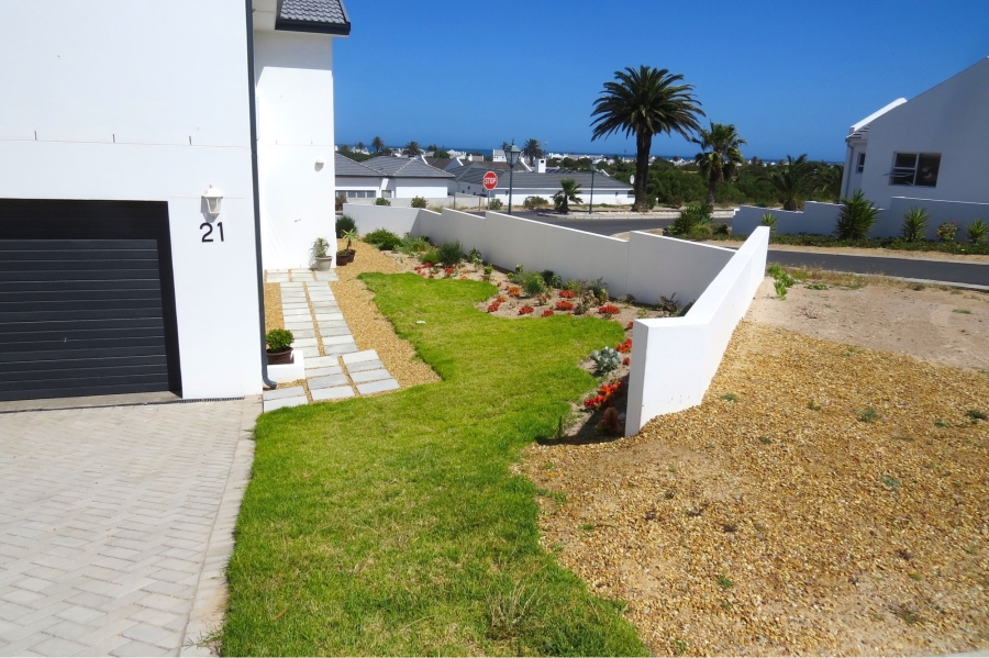 3 Bedroom Property for Sale in Golden Mile Western Cape
